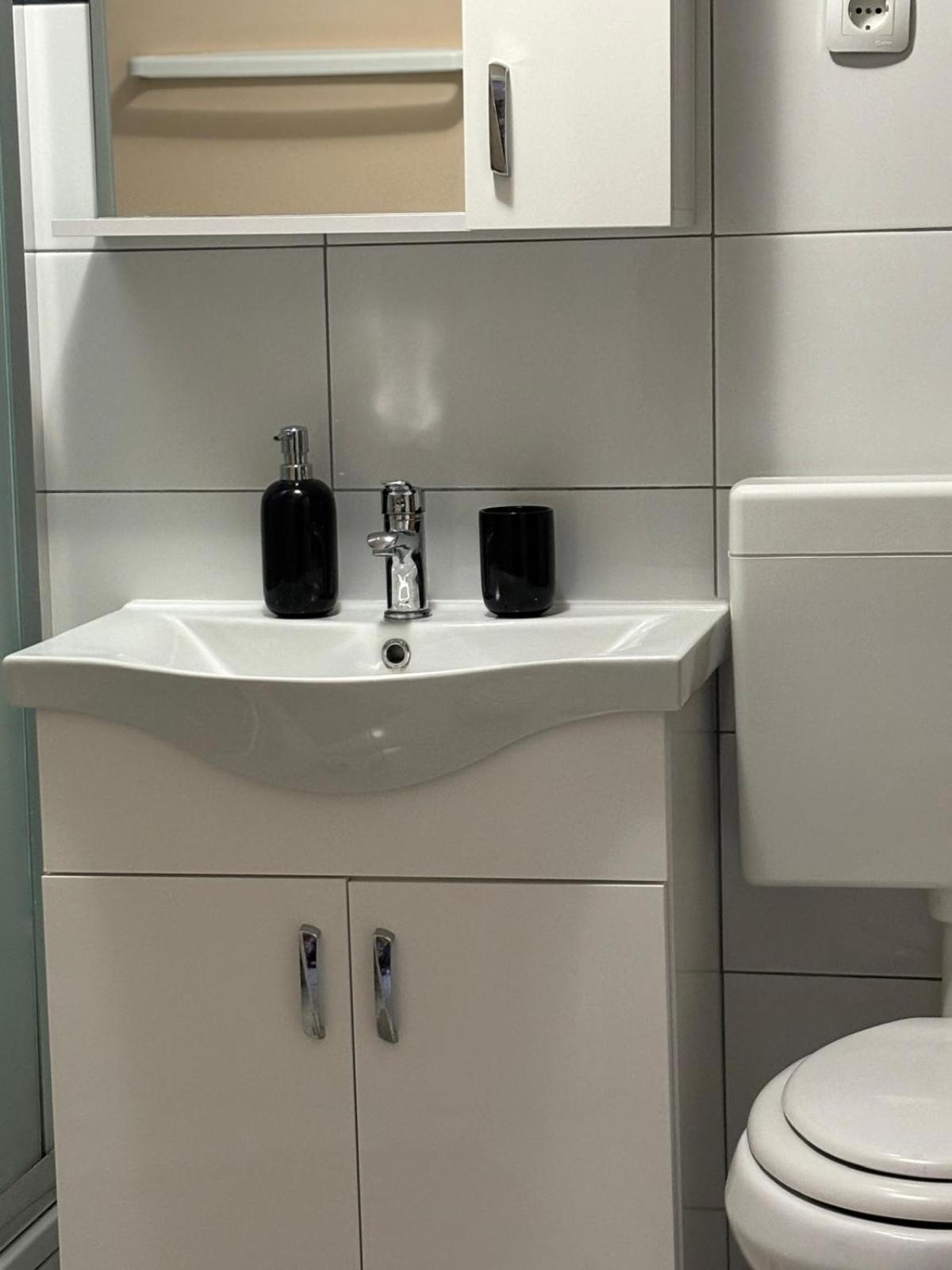 Apartmani Bosnjak ستاريغغاد باكلينتسا الغرفة الصورة