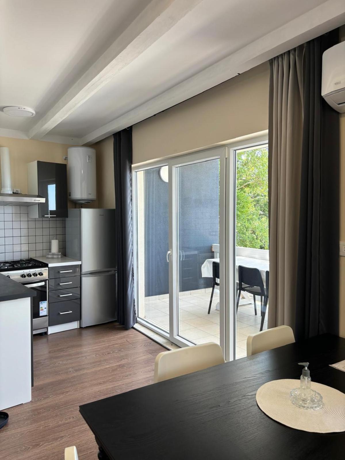 Apartmani Bosnjak ستاريغغاد باكلينتسا الغرفة الصورة