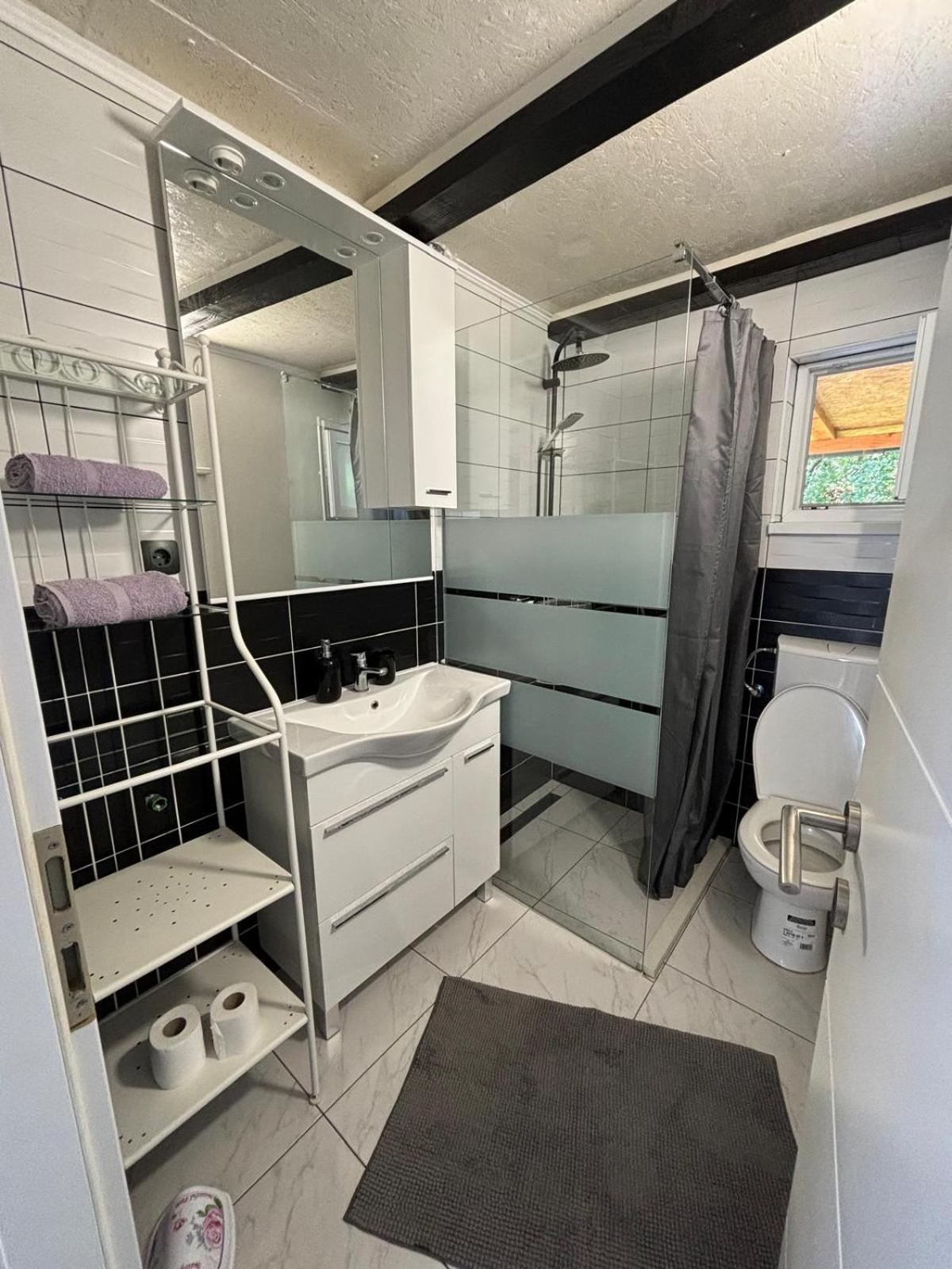 Apartmani Bosnjak ستاريغغاد باكلينتسا الغرفة الصورة