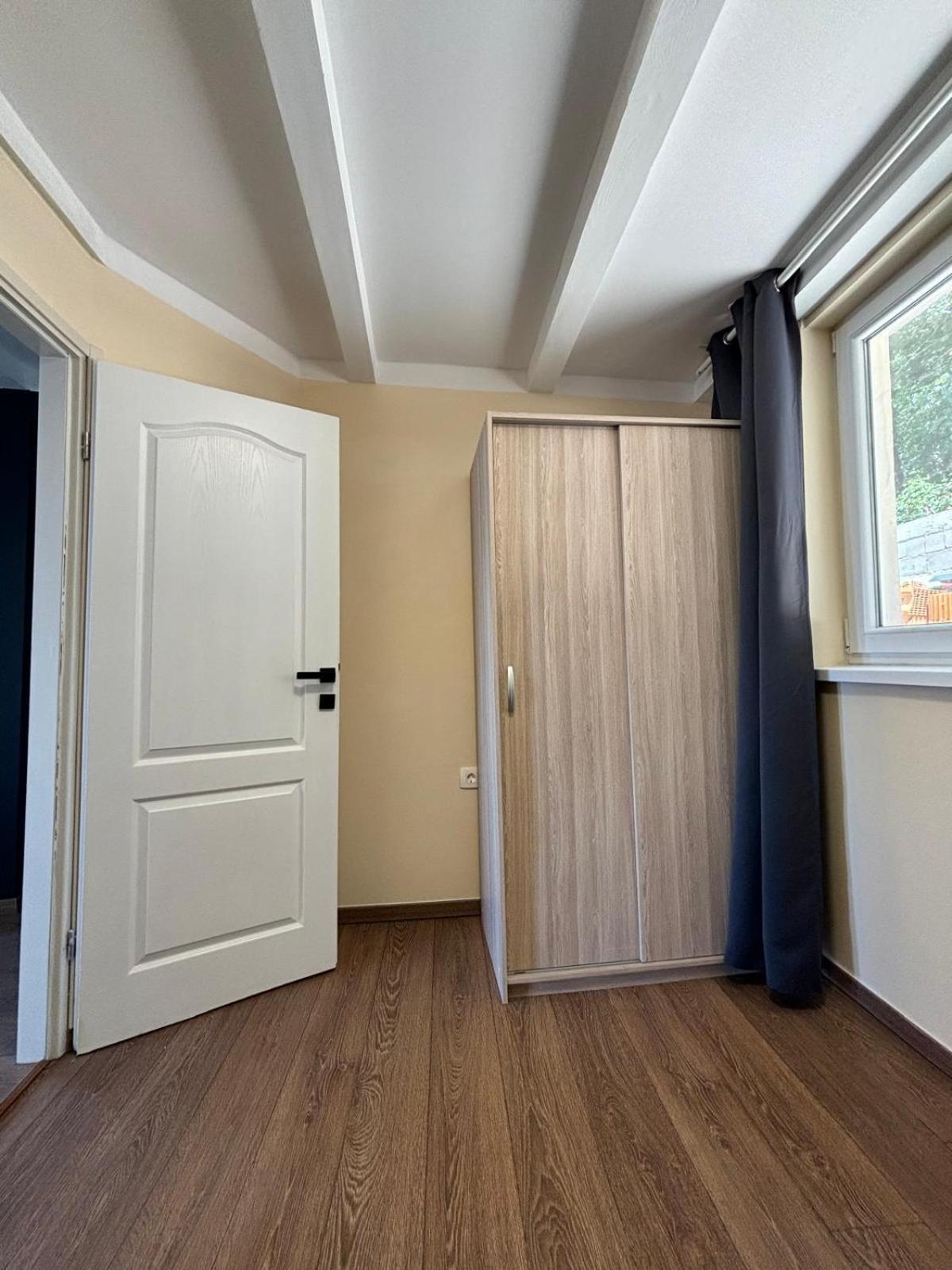 Apartmani Bosnjak ستاريغغاد باكلينتسا الغرفة الصورة